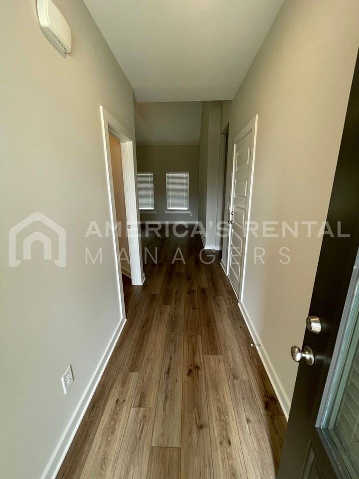 251 Keswick Dr - Photo 5 of 31