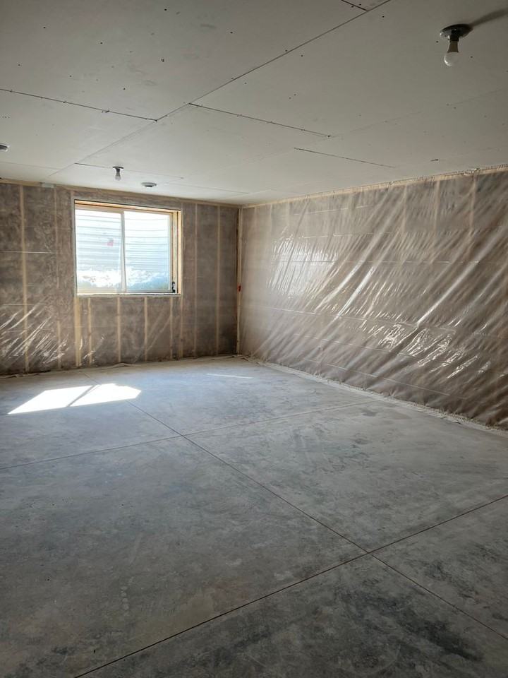 1360 Goldenwood Dr - Photo 6 of 50