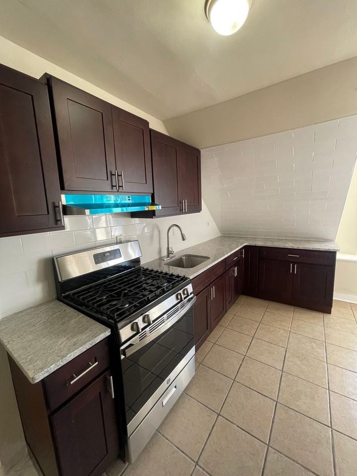 9413 9413 BUSTLETON AVE  - 9413 BUSTLETON AVE #B - Photo 7 of 15