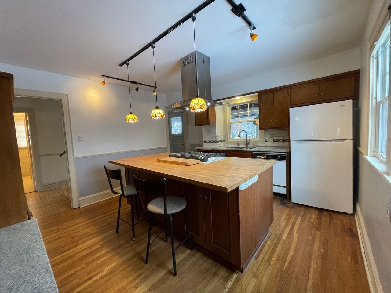 5104 Millpond Pl - Photo 2 of 25