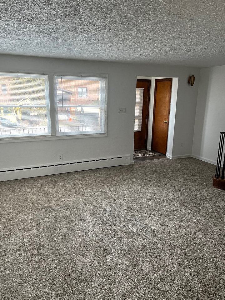 307 Greenlee Rd - Photo 2 of 31