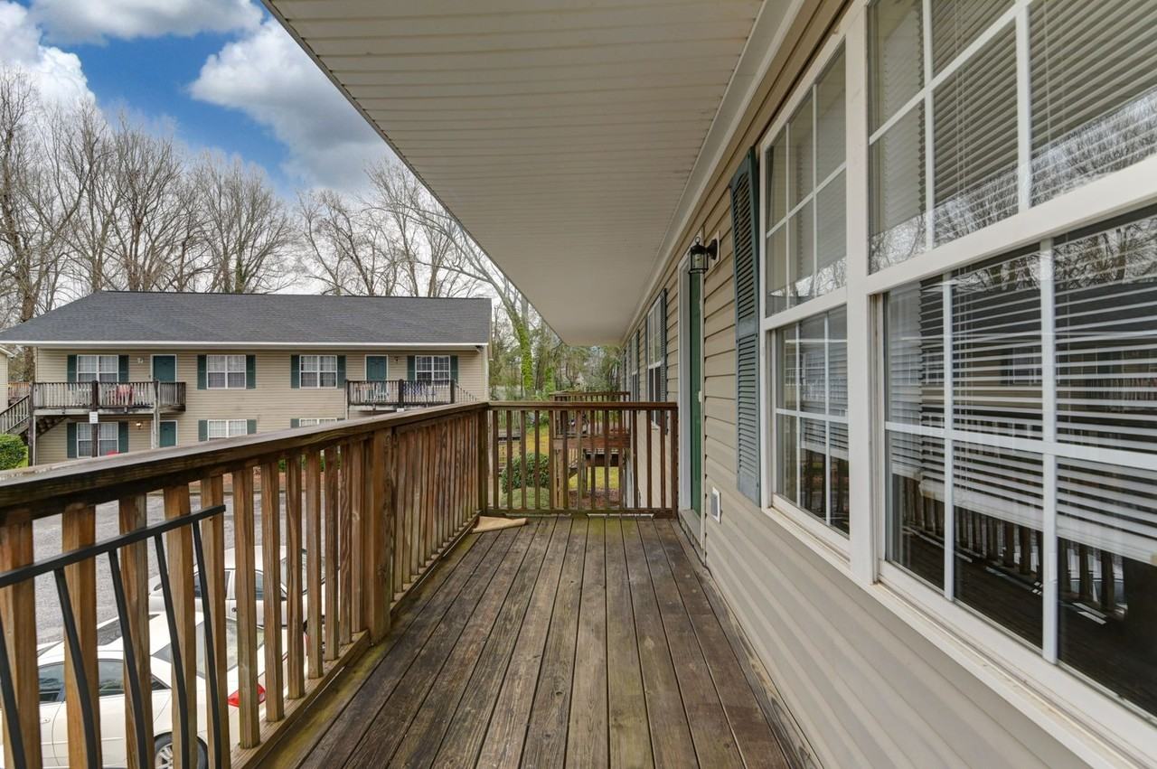 122 122 Hazelwood Court - 122 Hazelwood Ct - Photo 2 of 26