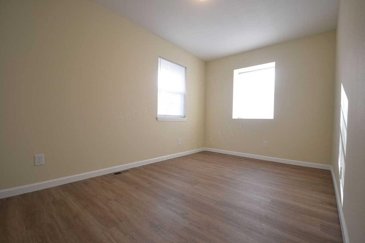 510 510 N Poplar - 510 N Poplar - Photo 7 of 18