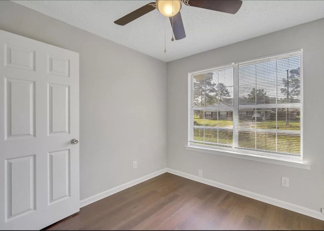 105 Ne Shayna Dr - Photo 6 of 11