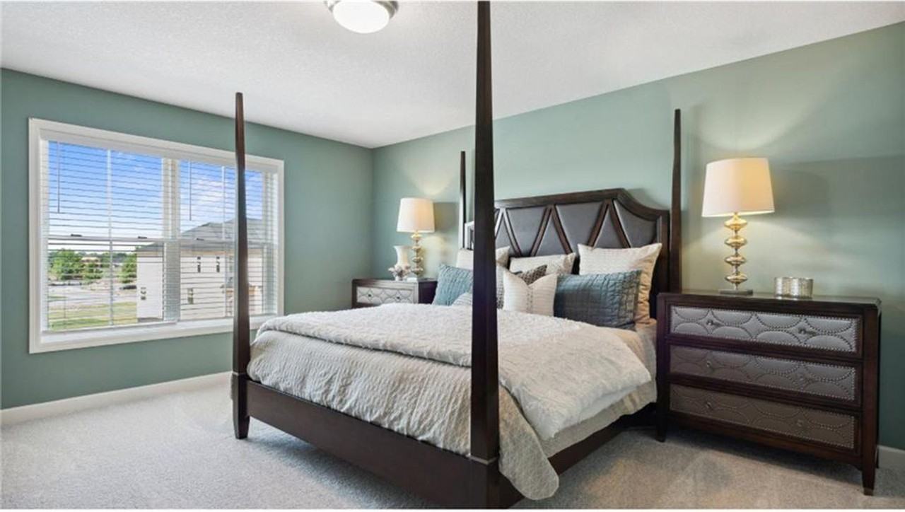 20049 62nd Pl - Photo 7 of 26