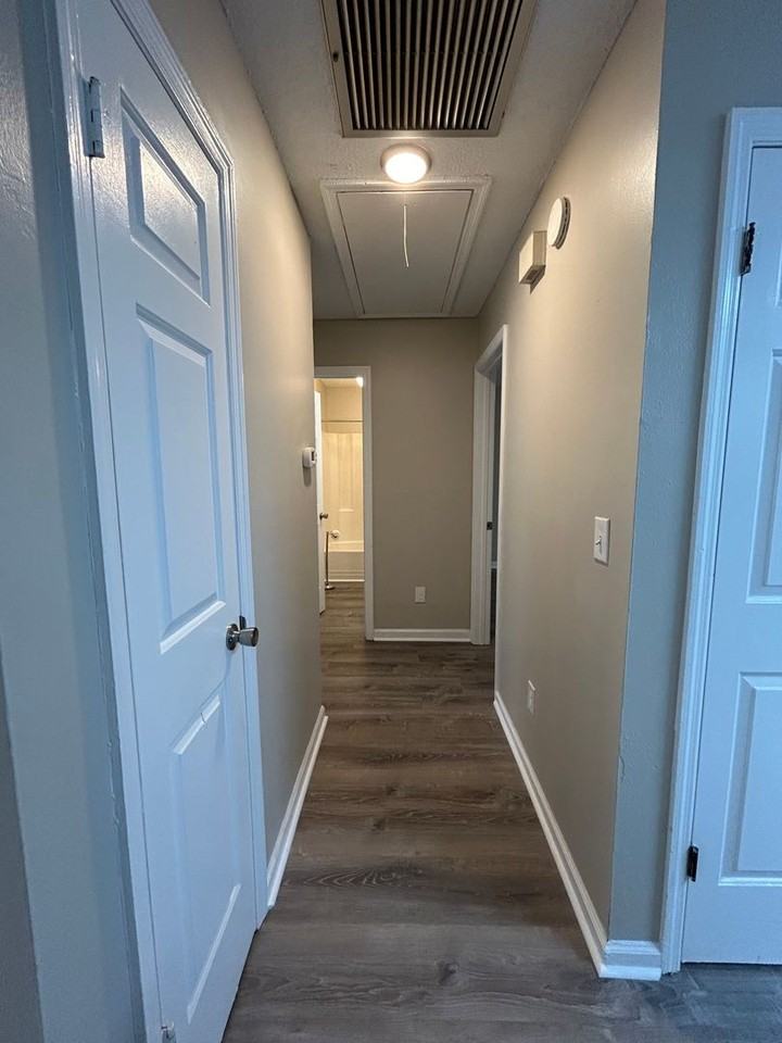 923 E Estates Blvd - Photo 6 of 13