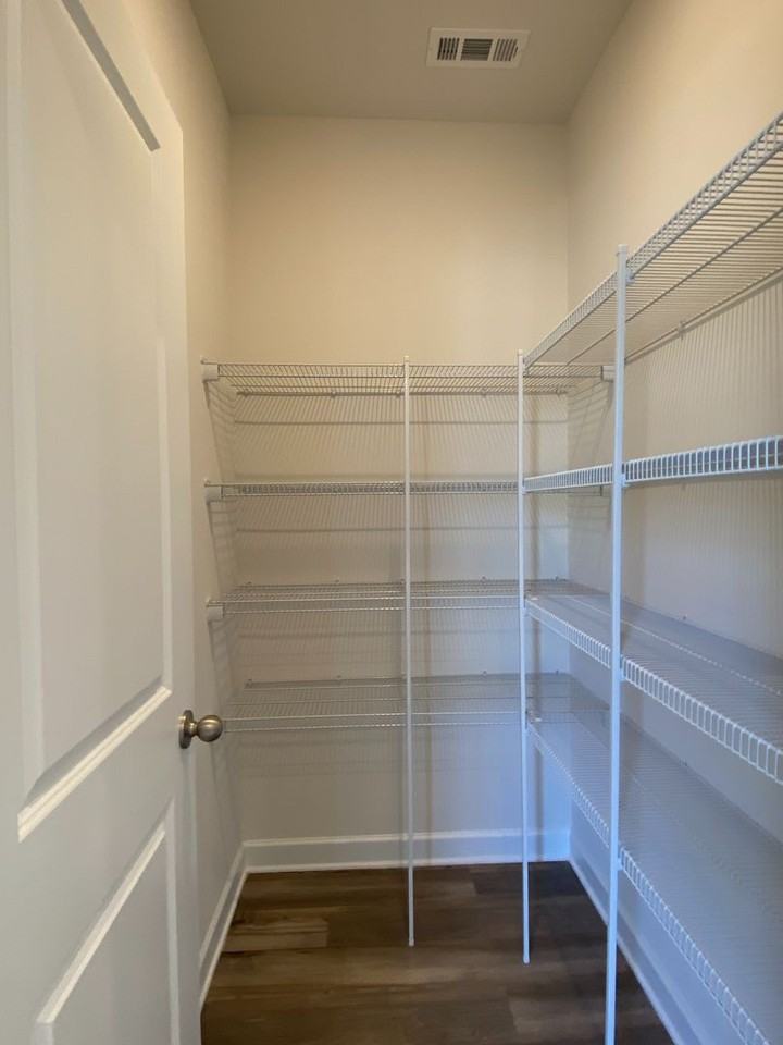 2031 Tears Ln - Photo 5 of 39