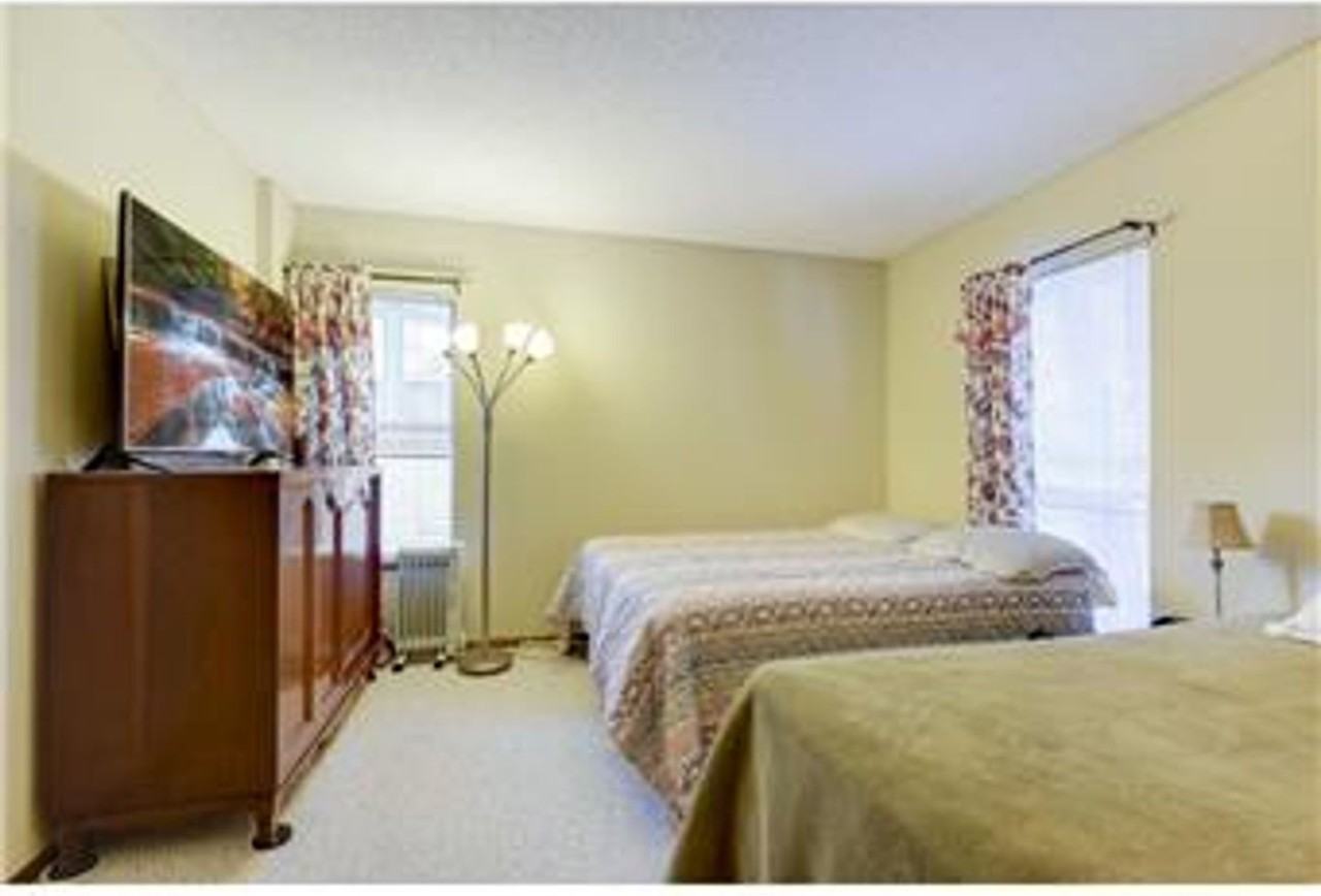 427 8th Ave Se - Photo 3 of 6