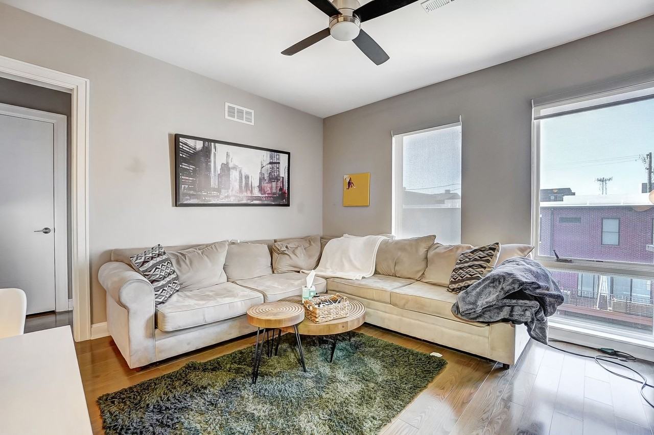 1515 Race St #301 - Photo 5 of 29