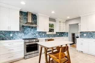 7405 N Denver Ave - Photo 1 of 1
