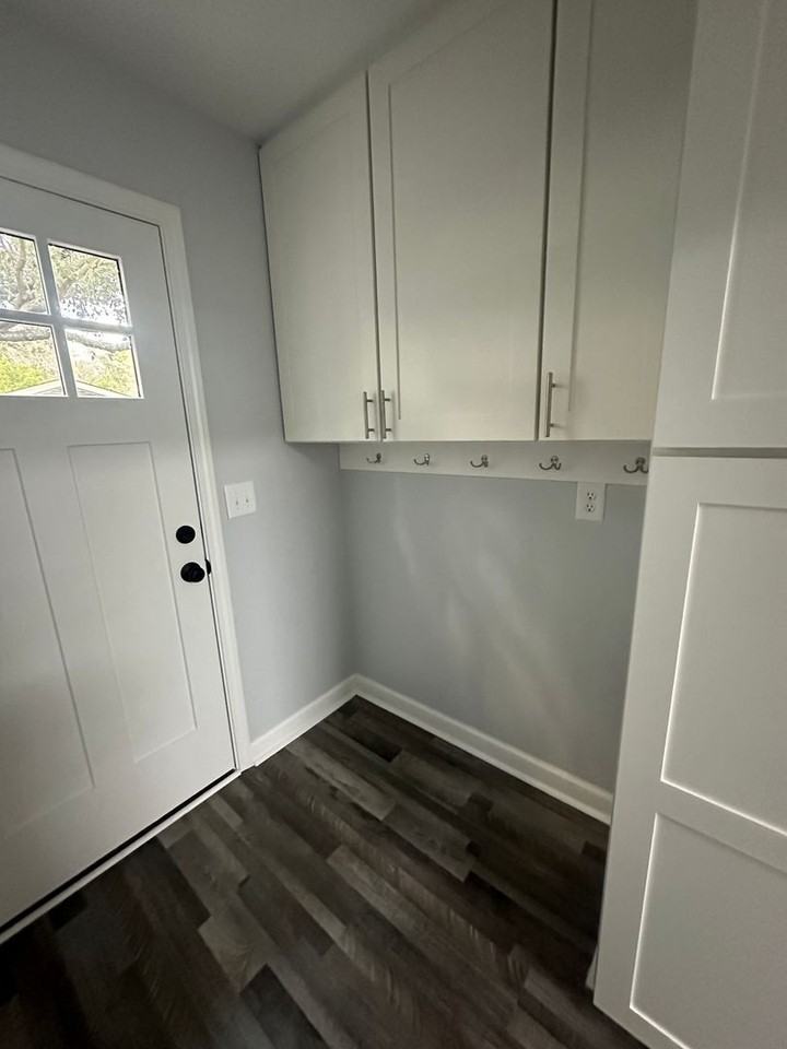 1109 Sidney Dr - Photo 2 of 19