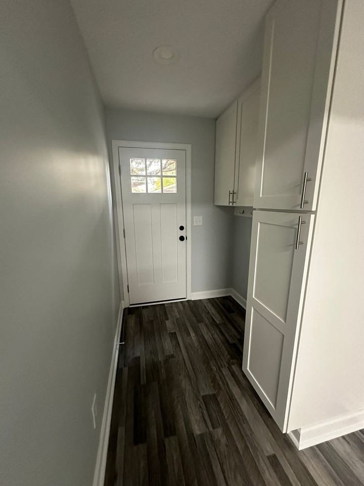 1109 Sidney Dr - Photo 3 of 19