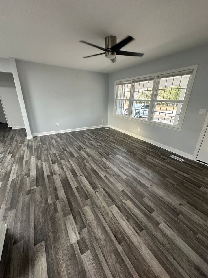 1109 Sidney Dr - Photo 6 of 19