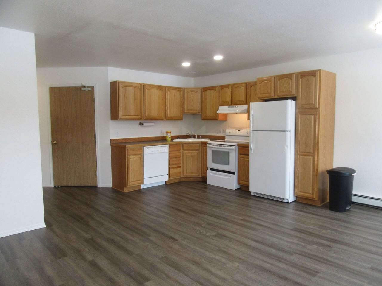 1212 26th Ave - Photo 3 of 17