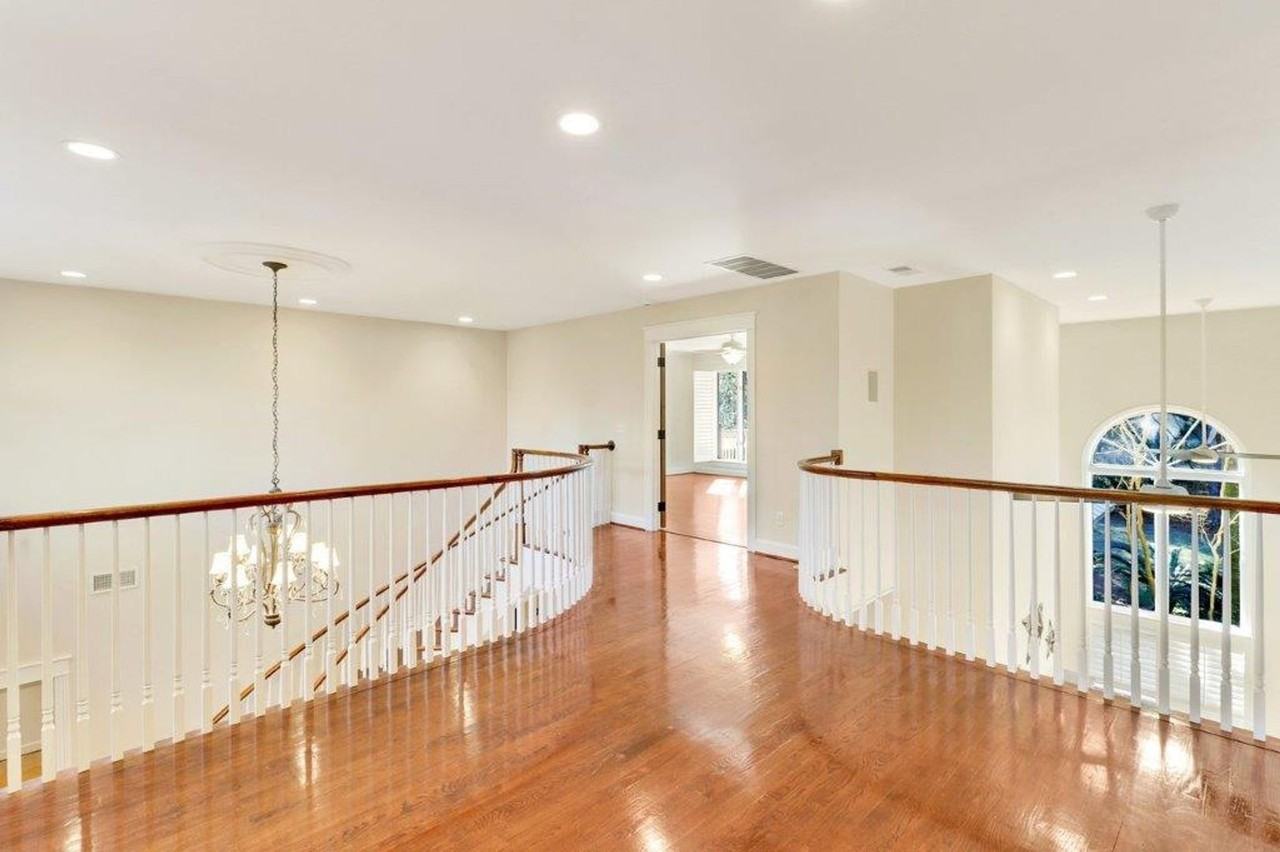 12 Rose Hill Way - Photo 7 of 50