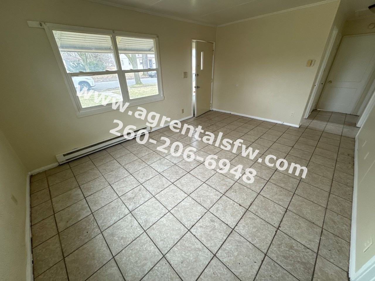 1202 Capitol Ave - Photo 3 of 12