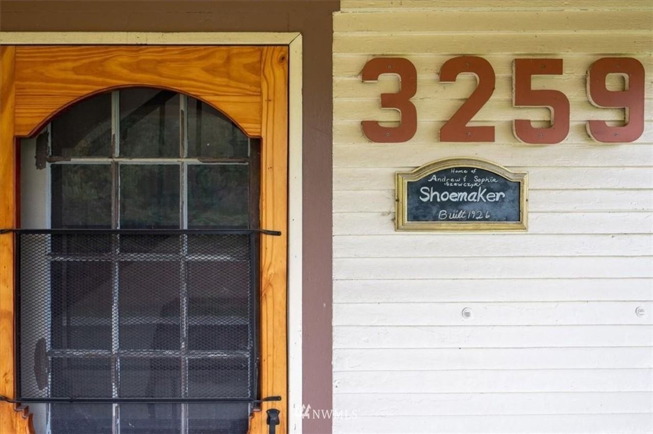 3259 Valley Highway - Photo 4 of 36