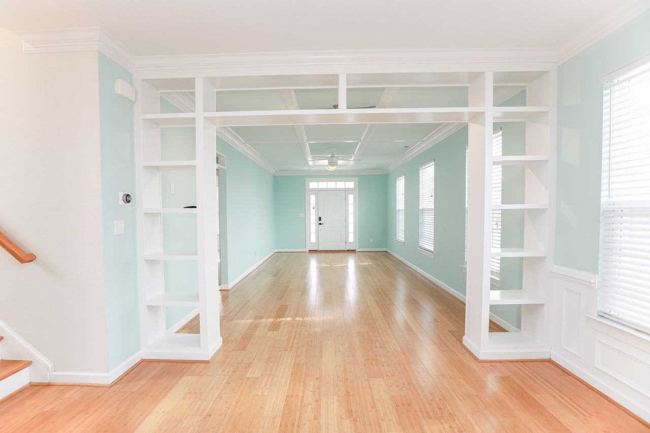 9628 9th Bay St - Photo 2 of 11