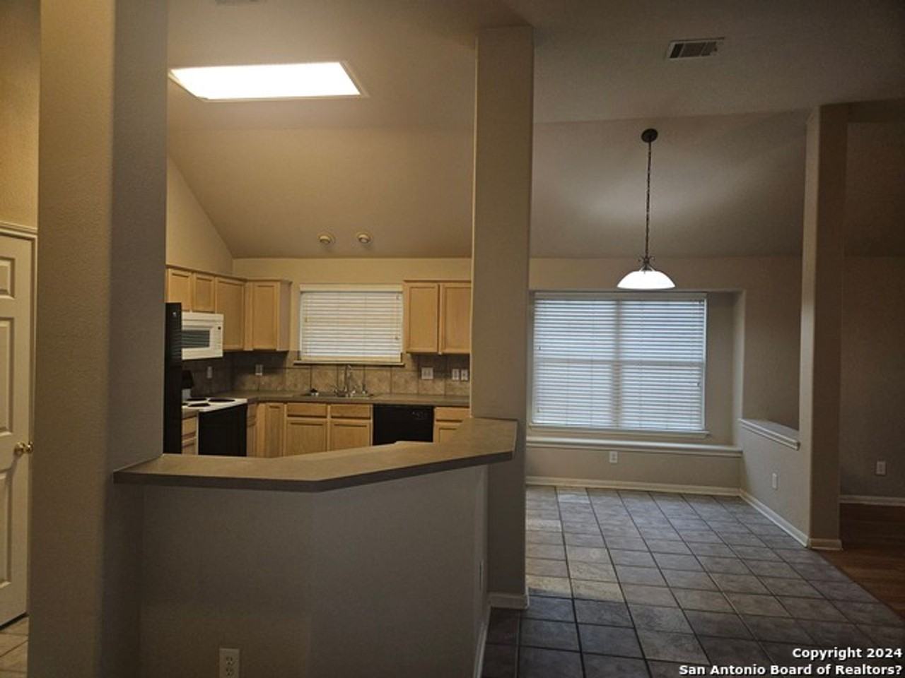 3618 Sage Ridge Dr - Photo 4 of 17