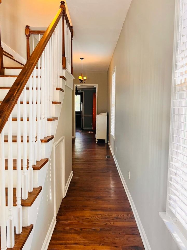 1045 Bryan St - Photo 7 of 26