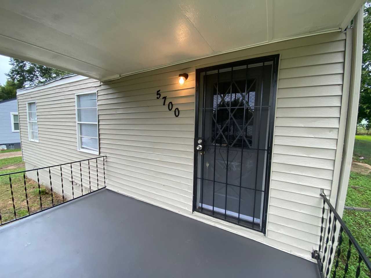 5700 Court Q - Photo 2 of 28