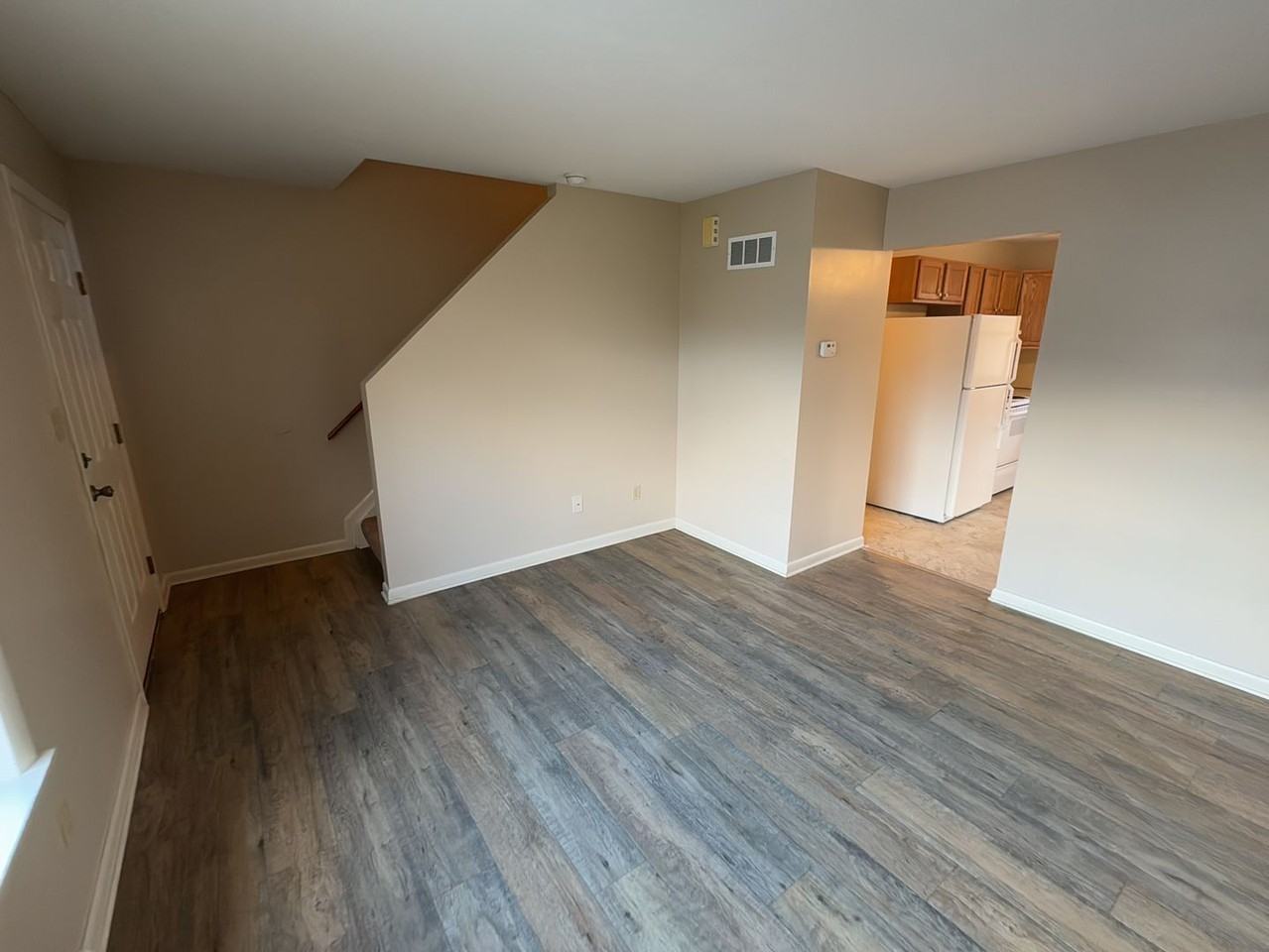 224 Craigdan Dr - Photo 2 of 10