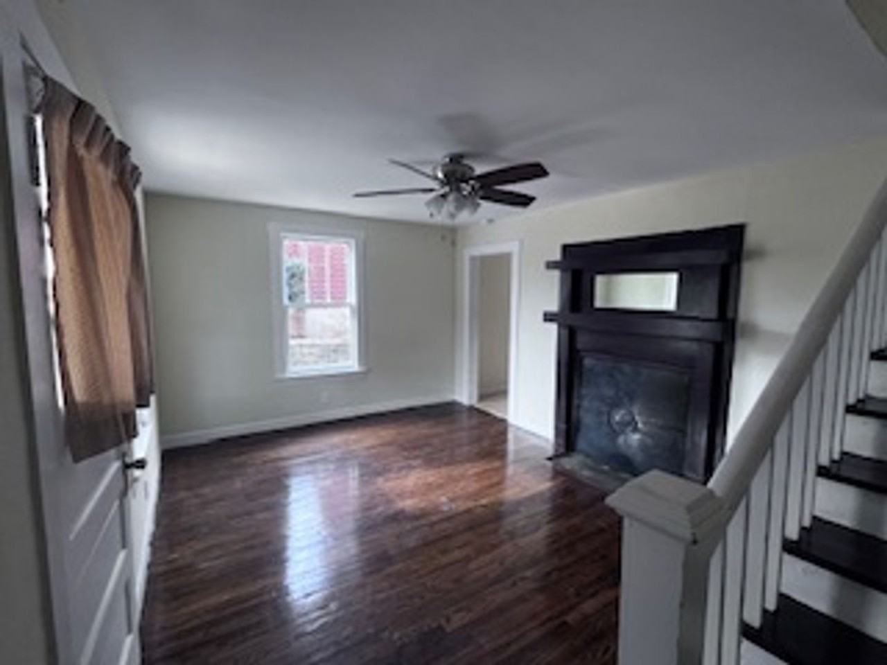 311 Virginia St - Photo 3 of 3