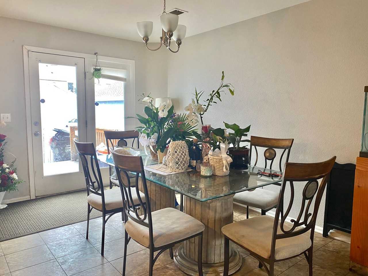 5777 Danube St - Photo 3 of 10