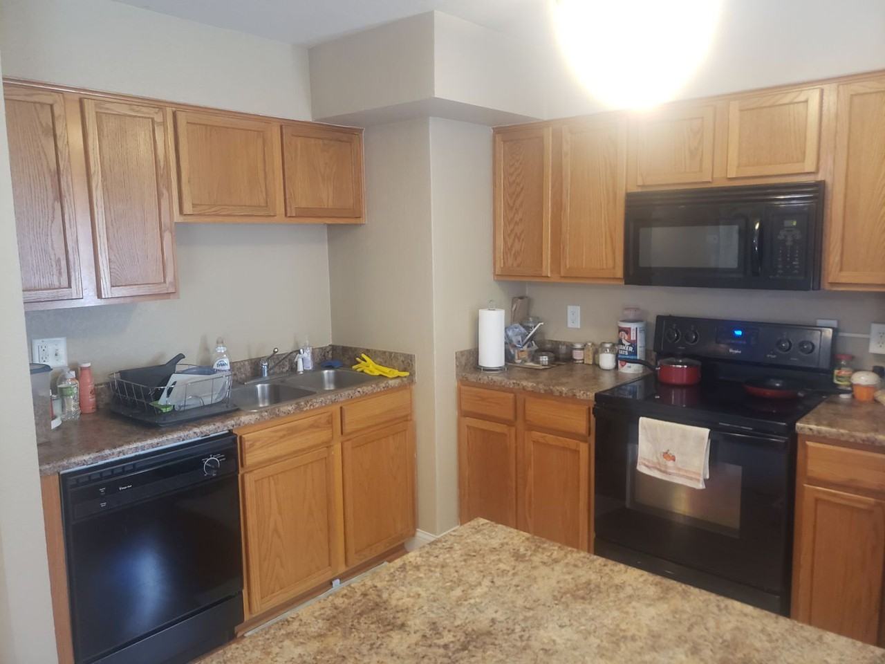 504 Grandview Ct - Photo 3 of 8