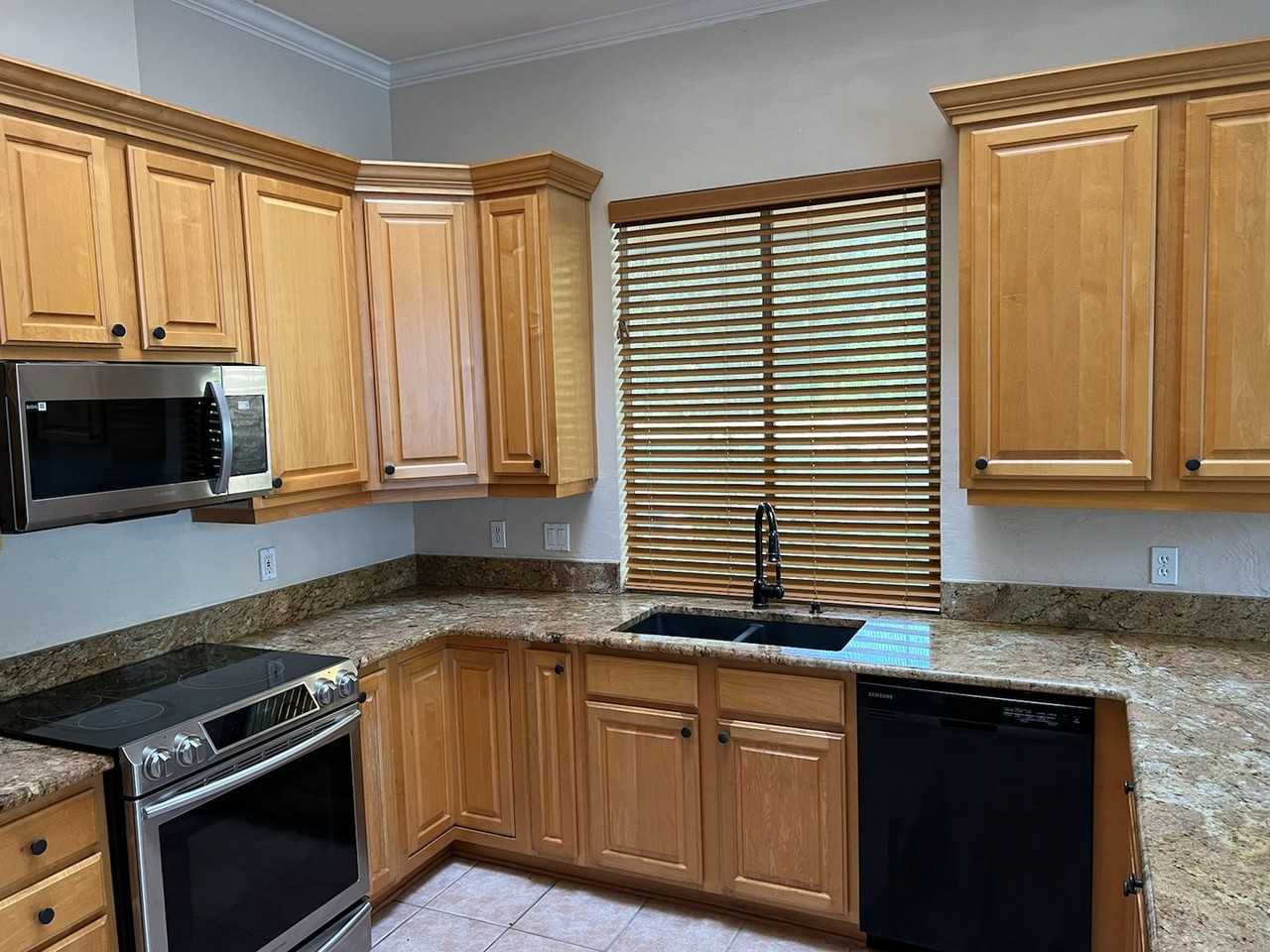 10157 Sw 48th Pl - Photo 3 of 26