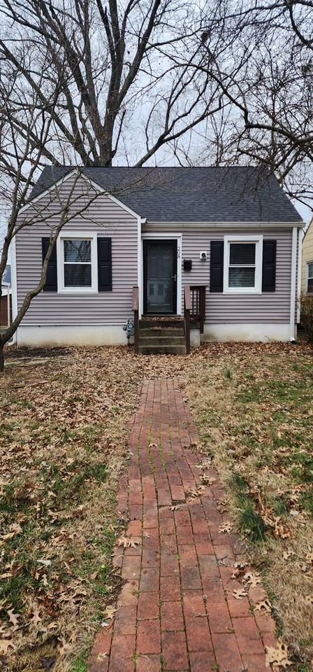 208 Colonial Dr - Photo 2 of 49