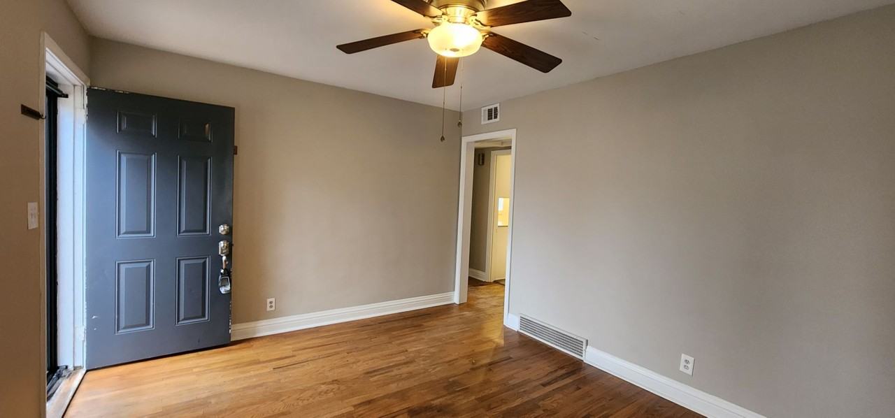 208 Colonial Dr - Photo 3 of 49