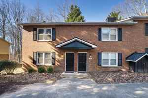 featured image of 3027 Spruce Cir