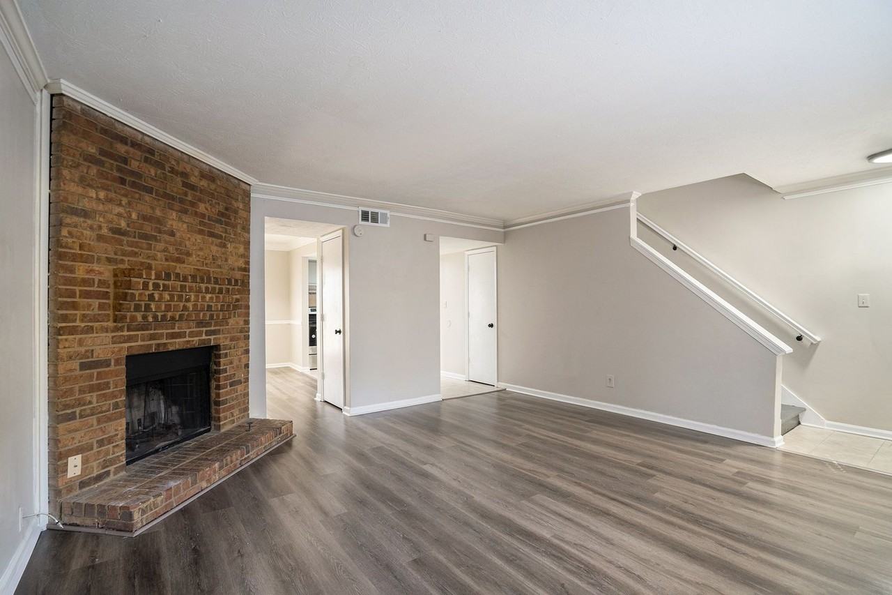 3027 Spruce Cir - Photo 6 of 22