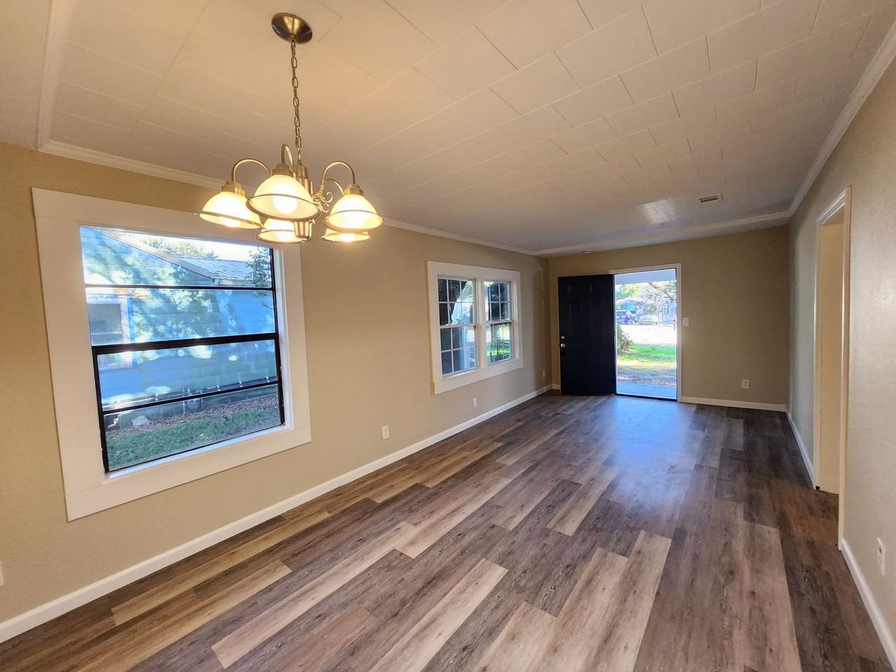 105 Ruberia Ave - Photo 5 of 17