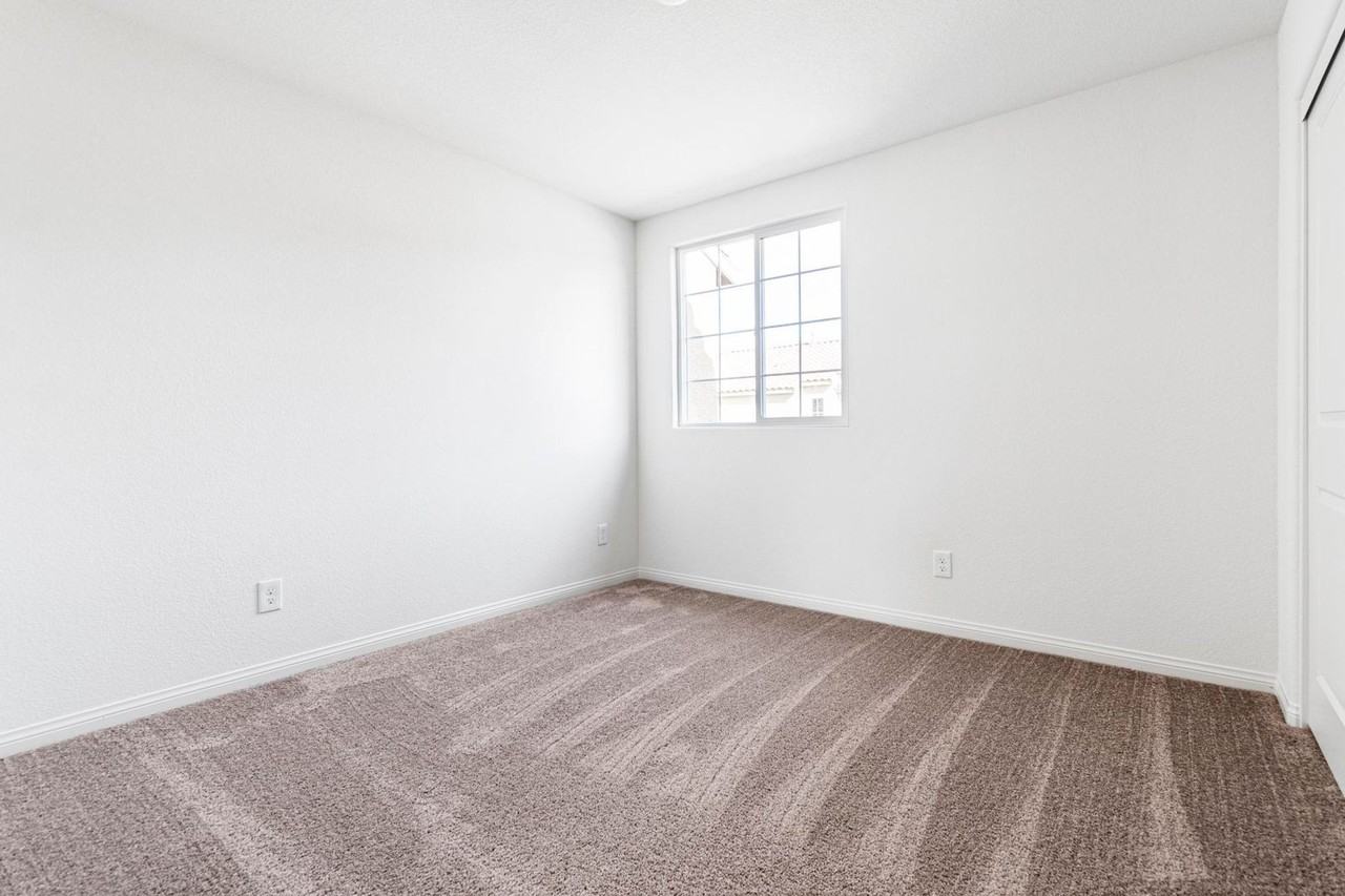 2610 Aversa St - Photo 6 of 14