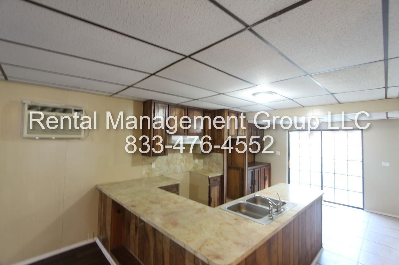 513 12th St - Photo 5 of 11