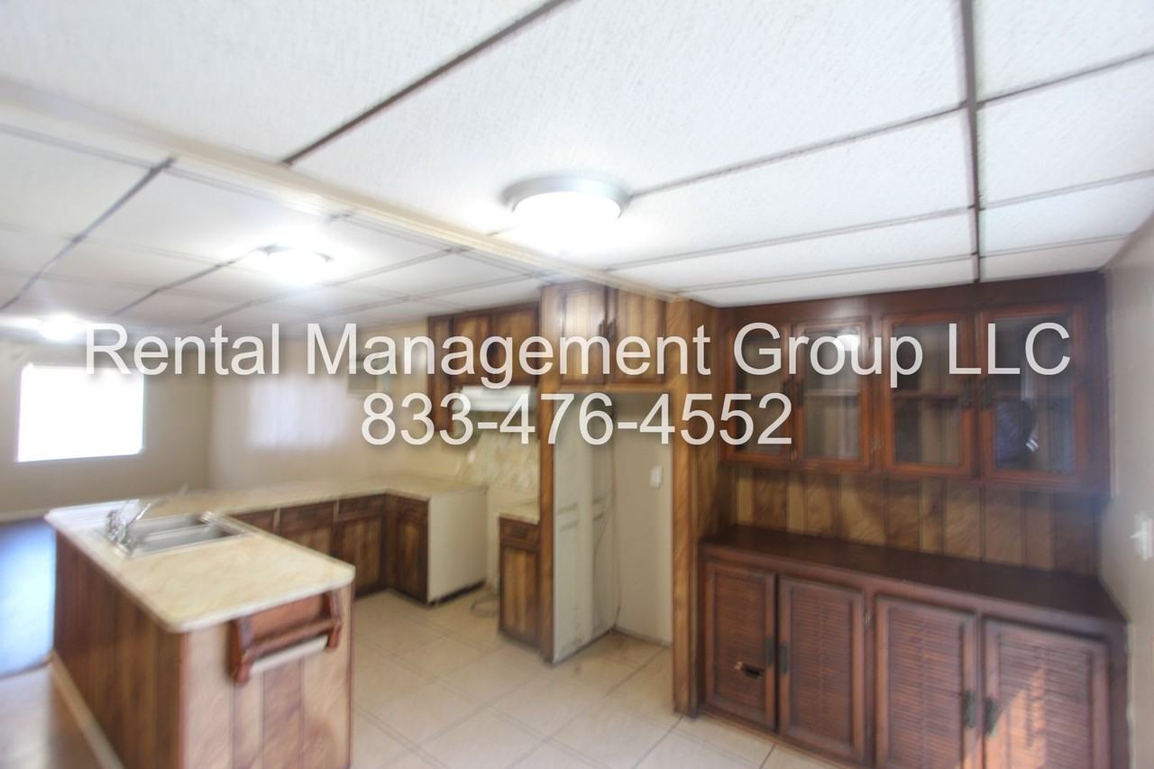 513 12th St - Photo 6 of 11