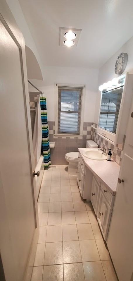 6805 Thomas Ave S - Photo 6 of 8