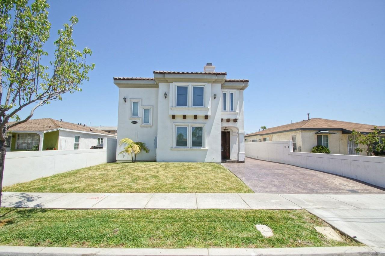 15624 Sombra Ave - Photo 2 of 45