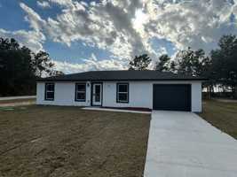 featured image of 18 Willow Rd