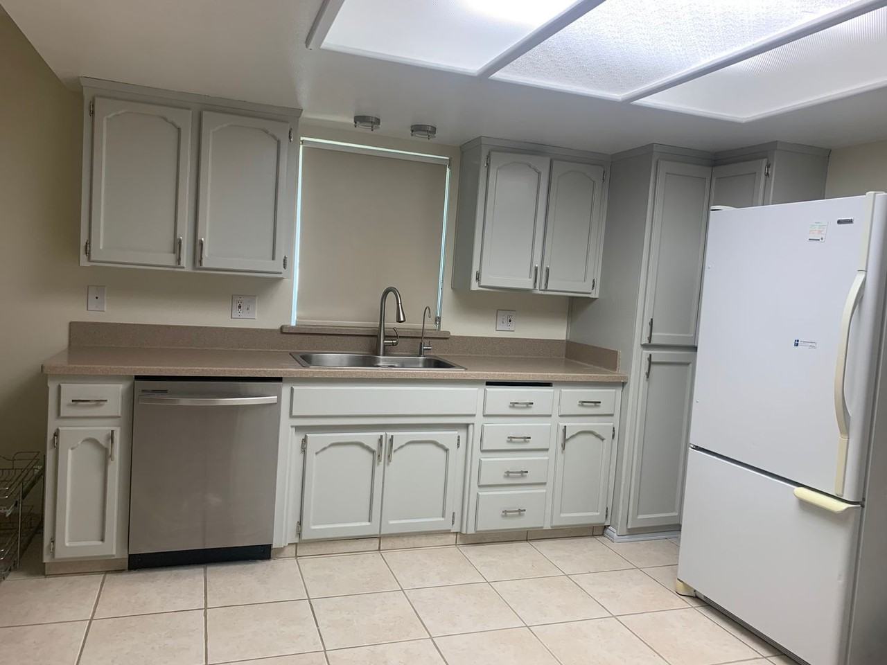 14539 Blowers St - Photo 5 of 16
