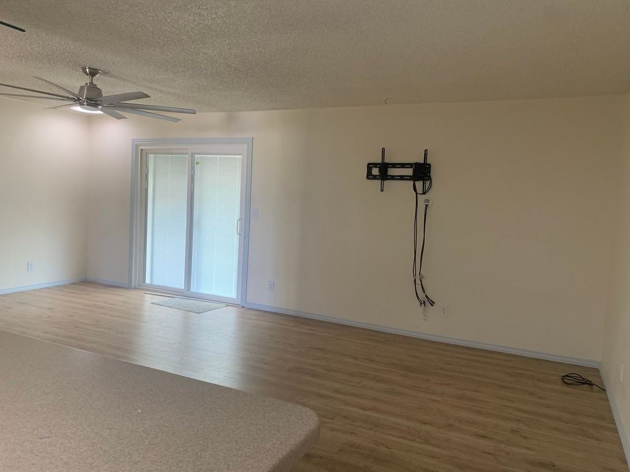 14539 Blowers St - Photo 7 of 16