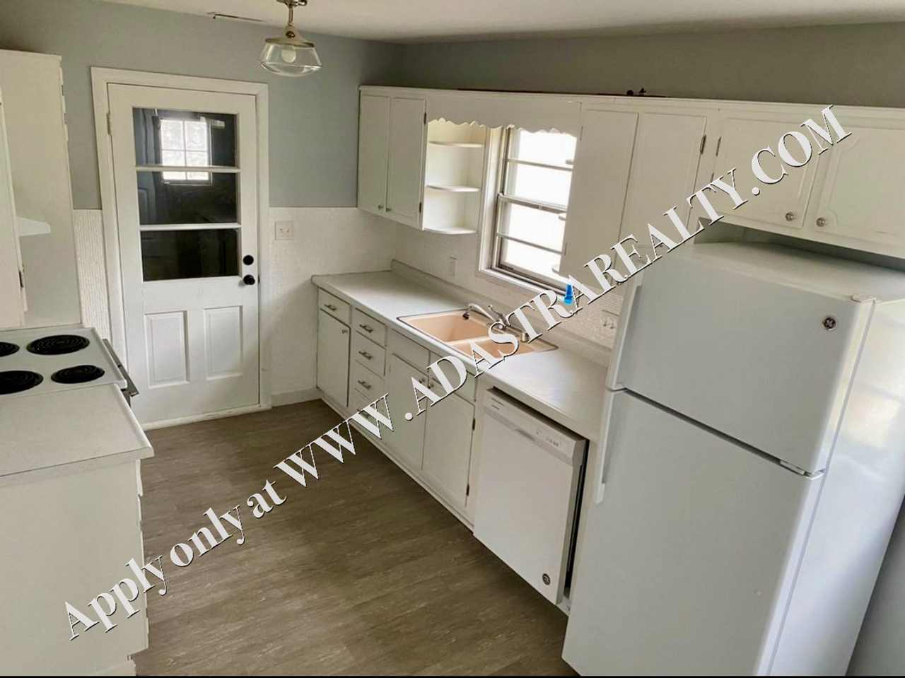 800 Crestline Dr - Photo 3 of 8