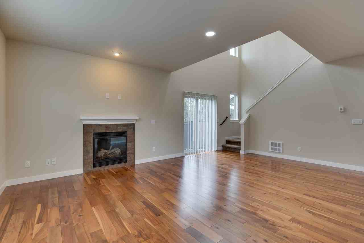 215 164th Pl Se - Photo 3 of 21