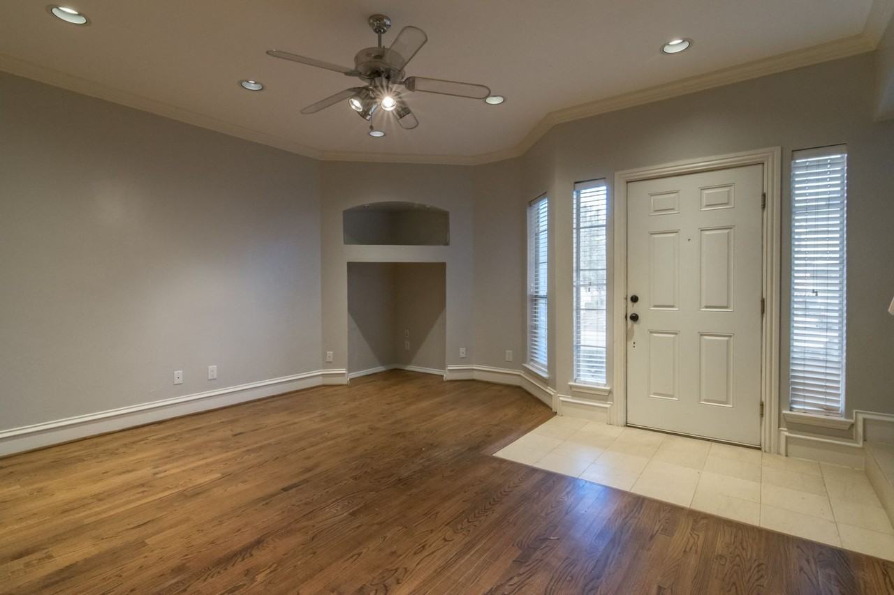3904 Brandon Park Dr - Photo 5 of 25