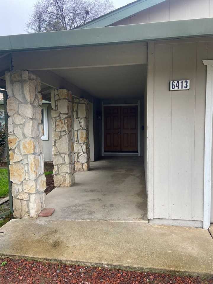 6413 Bay Hill Way - Photo 2 of 18