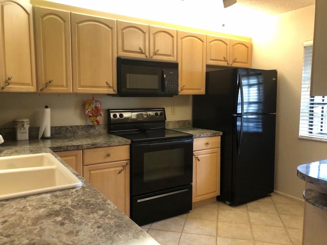 330 Mission Trl N #G - Photo 5 of 44