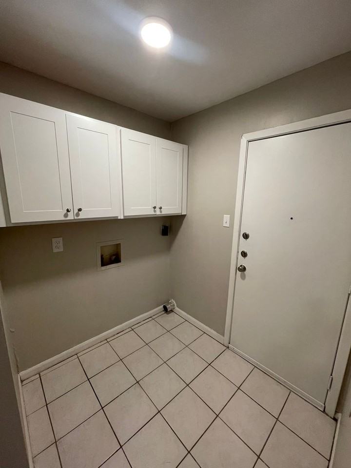 831 San Saba Dr - Photo 4 of 24