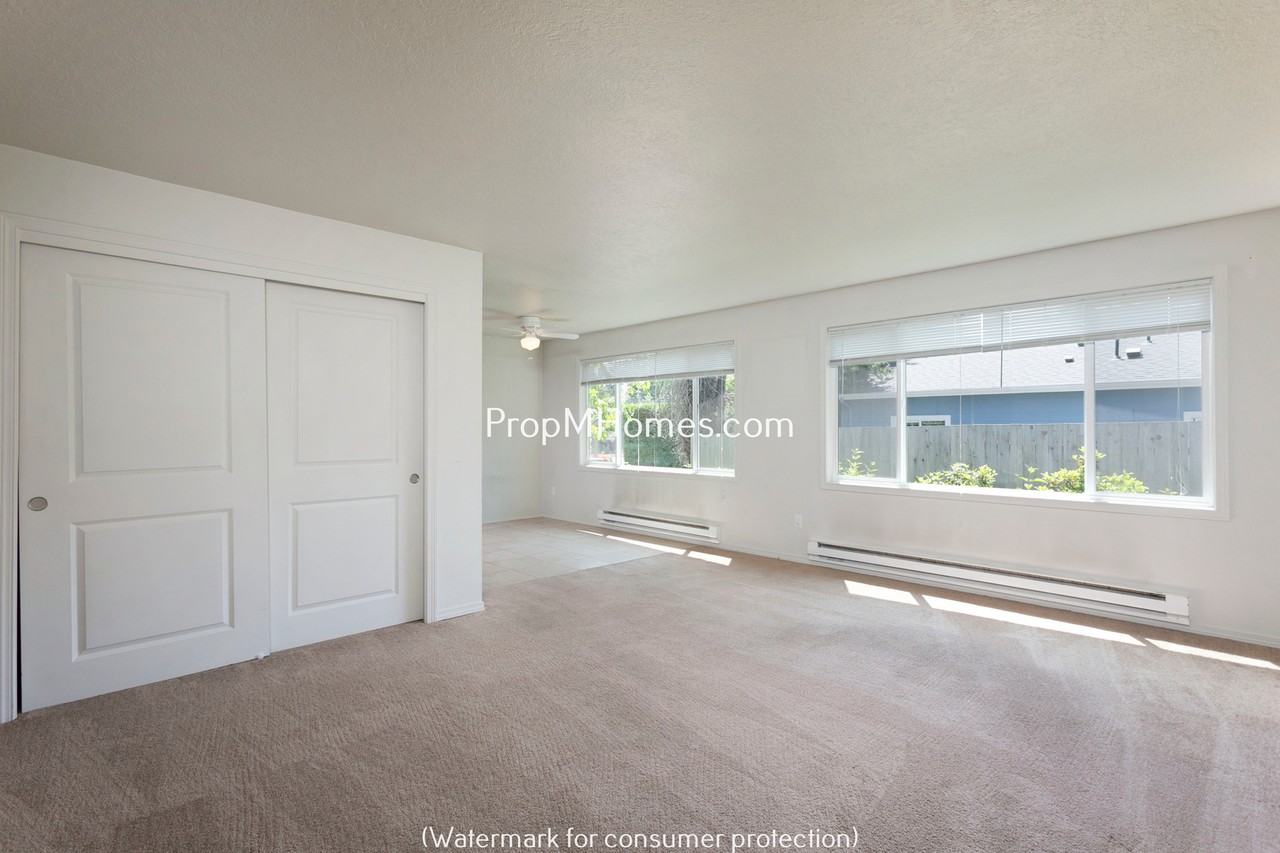 15535 Ne Glisan St #1 - Photo 2 of 17